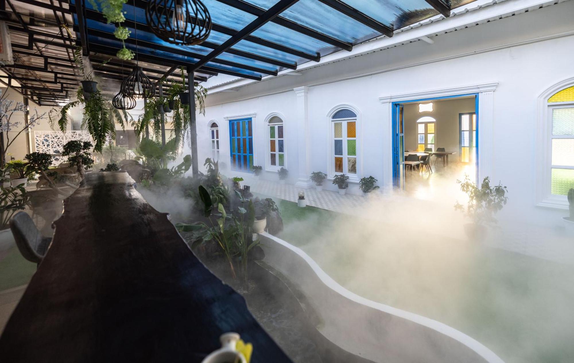 Blue Carina Hotel Phuket Bagian luar foto