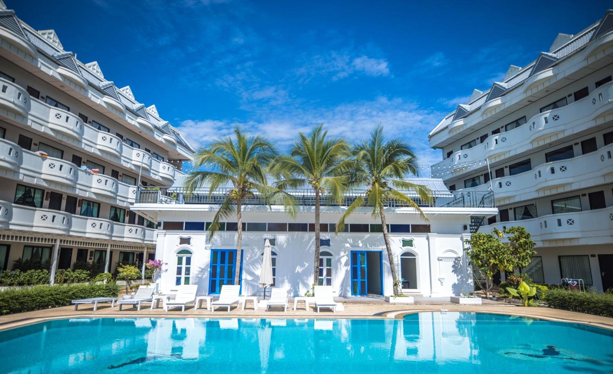 Blue Carina Hotel Phuket Bagian luar foto