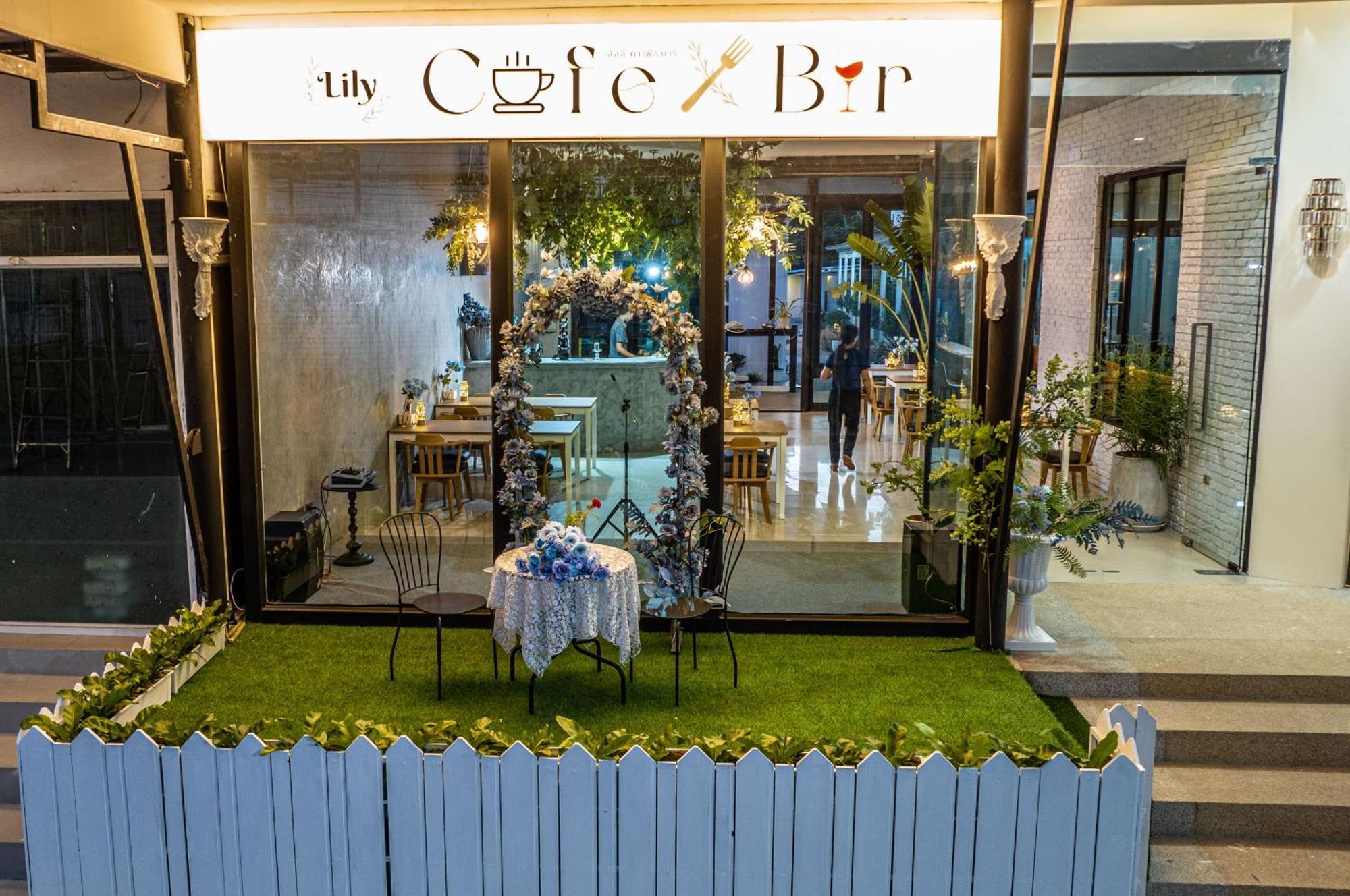 Blue Carina Hotel Phuket Bagian luar foto