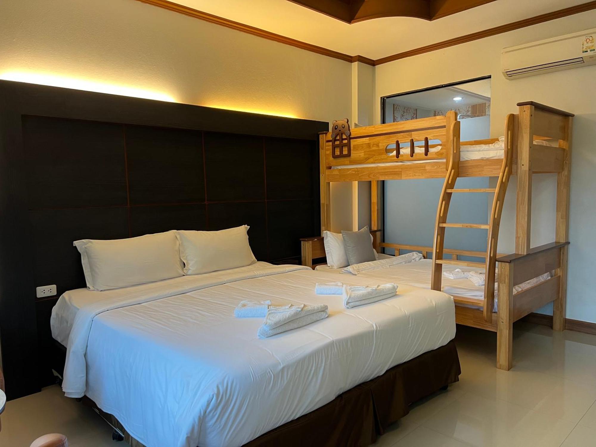 Blue Carina Hotel Phuket Bagian luar foto